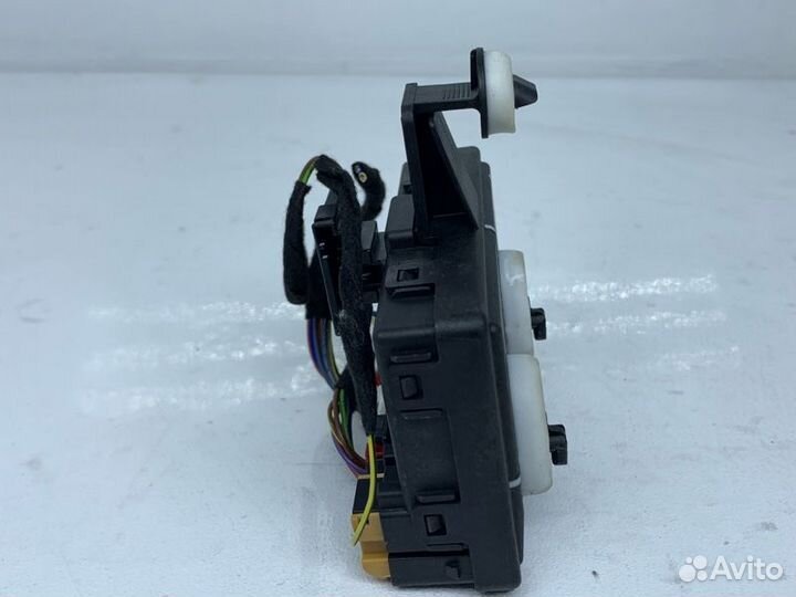 Блок комфорта задний Audi Q7 4M 3.0 2017