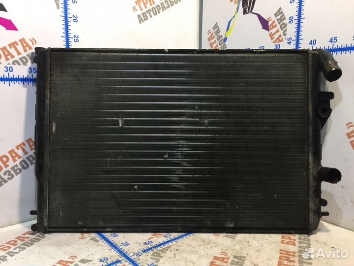 Рено Сценик Радиатор охлаждающей жидкости