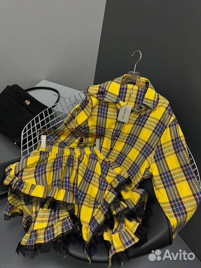 Стильный костюм Balenciaga