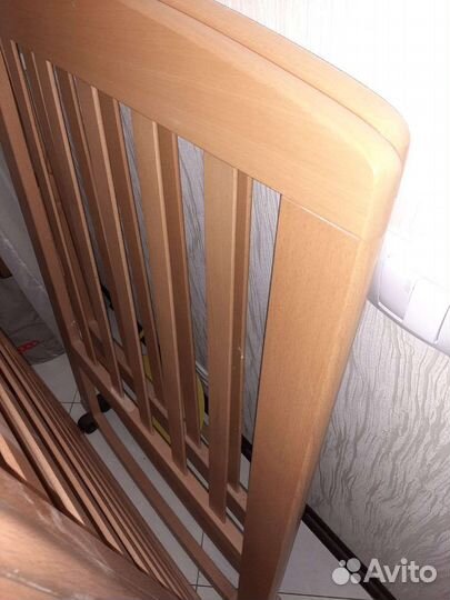 Детская кроватка