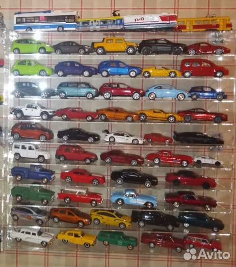 Стеллаж для моделей 1.43 с дверкой 660810