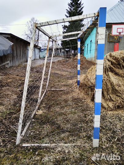 Футбольные ворота, баскетбольноекольцо, мешок