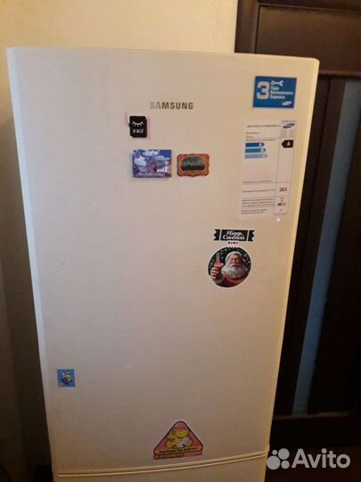 Холодильник Samsung