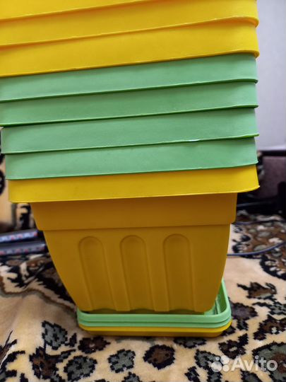 Кашпо горшок для цветов