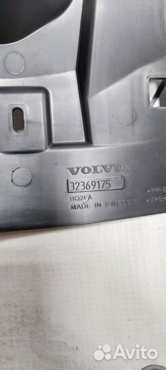 Локер (подкрылок) передний правый Volvo XC90