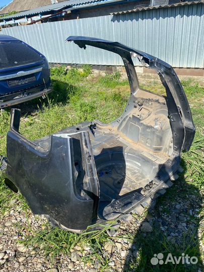 Задняя часть кузова Ford C-max четверть левая прав