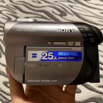 Видеокамера sony Carl Zeiss Vario Tessar 25x