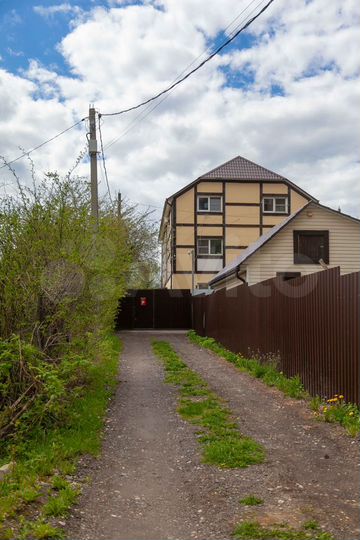 Дом 504 м² на участке 6 сот.