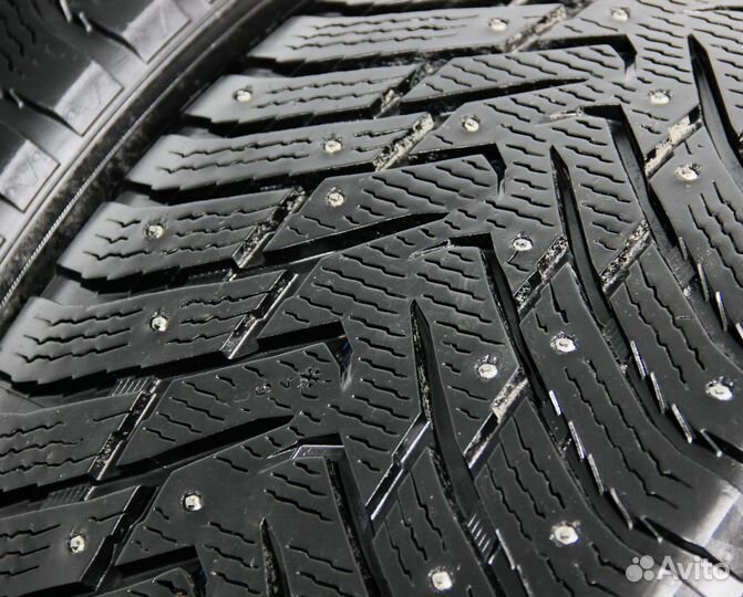 Nokian Tyres Hakkapeliitta 8 SUV 265/45 R20 и 295/40 R20