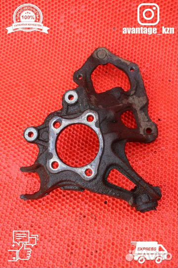 Кулак задний Mazda 6 GH рестайлинг универсал 2.0