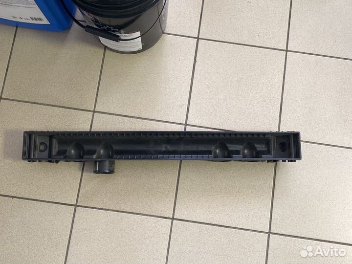 Бачок радиатора FLC behr A8705 правый