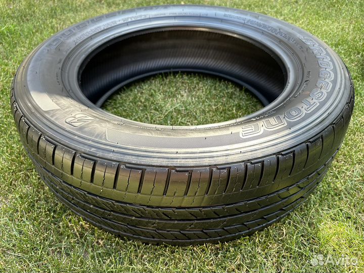 Bridgestone Dueler H/T 215/60 R17 96H