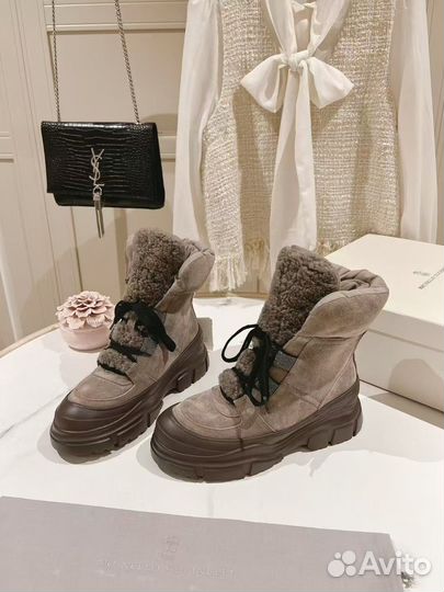 Ботинки женские зимние 38 размера новые
