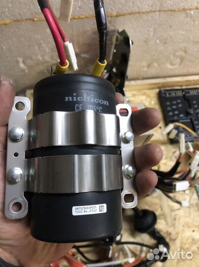 Чардж на автомобиль ниссан лиф