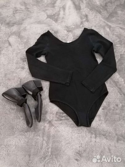 Купальник и туфли для танцев