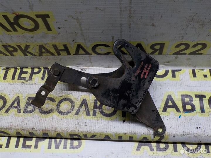 Кронштейн гидроусилителя Hyundai Starex H1 (A1) 1