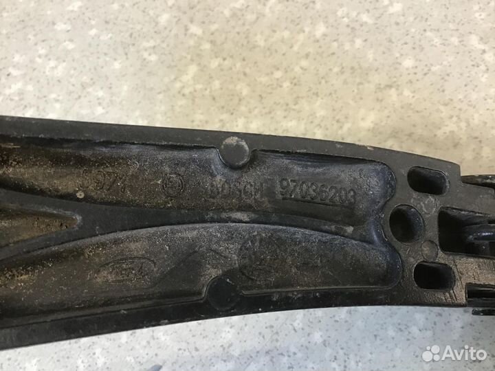 Поводок стеклоочистителя передний левый Ford Focus