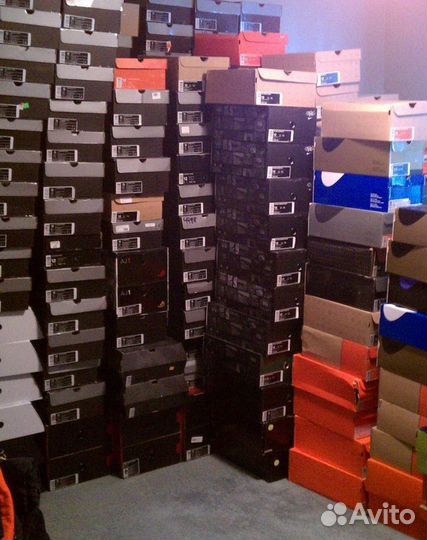 Кроссовки оптом