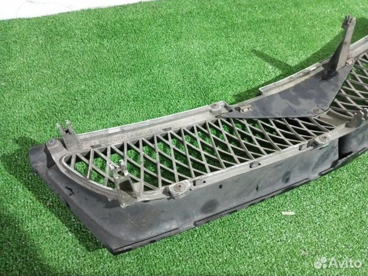 Решетка радиатора Mitsubishi Diamante F36A