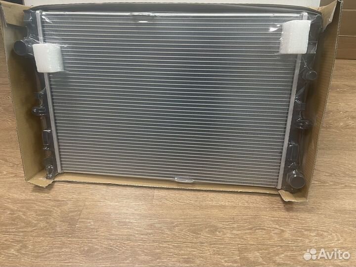 Радиатор Mercedes w238 w213 w222 GLC