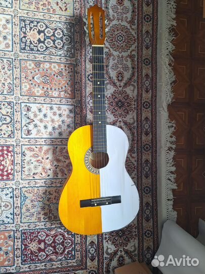 Гитара и чехол
