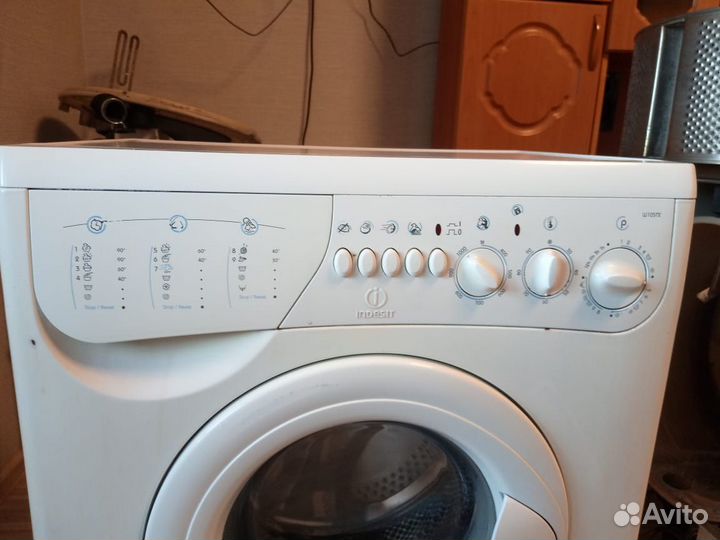 Стиральная машина indesit