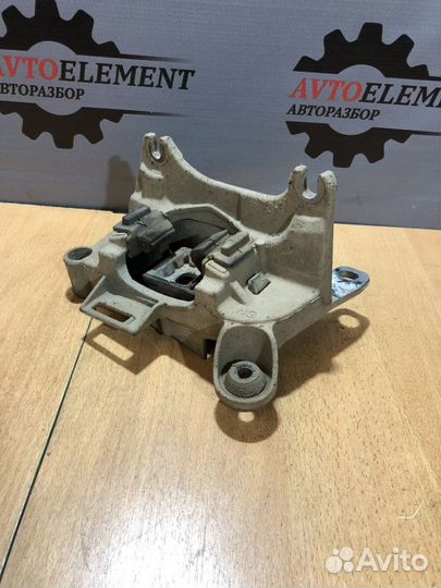 Опора кпп Renault Fluence