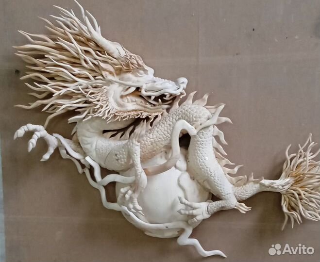 Дракон из дерева (ручная работа)