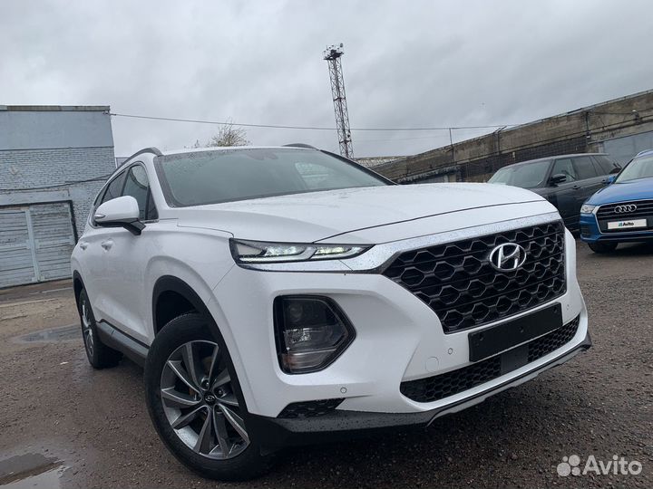 Hyundai Santa Fe 2.0 AT, 2019, 28 400 км