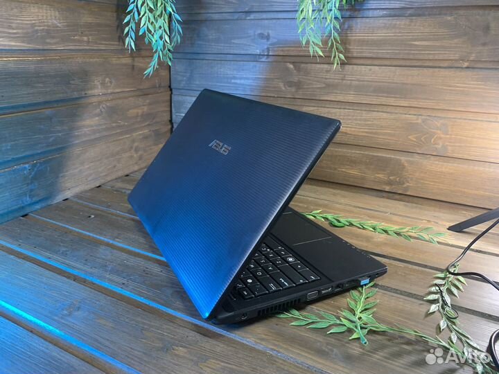 Ноутбук Asus/4ядра/4gb/SSD256gb