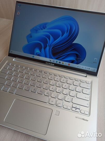 Asus Vivobook 13
