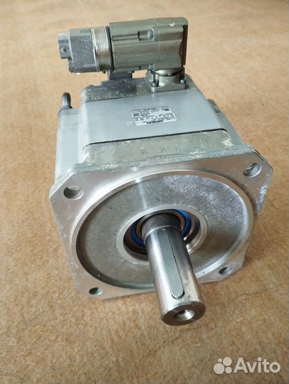 Серводвигатель Siemens 1FK7101-5AC71-1UA0