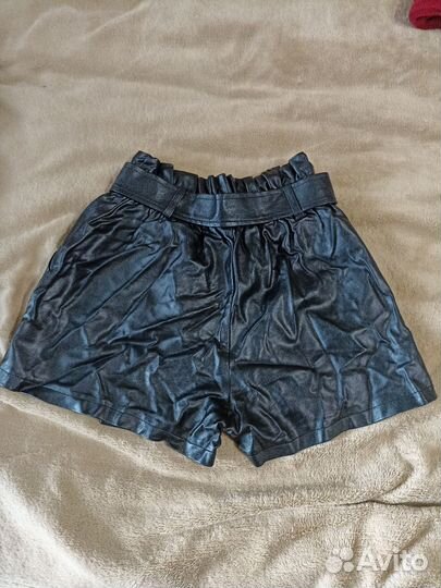 Кожаные шорты 44- 46