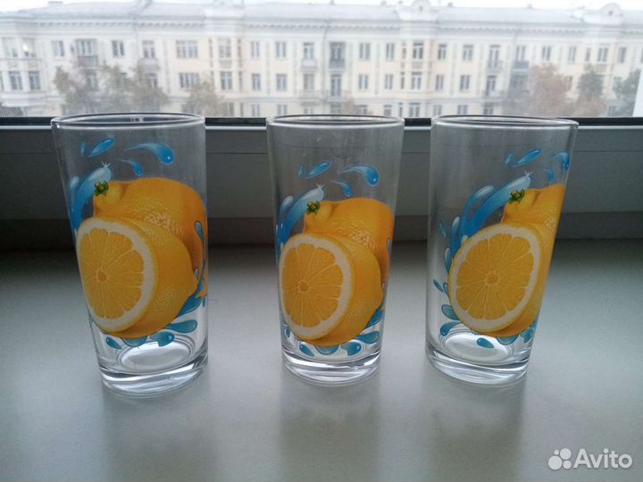 Стеклянные стаканы