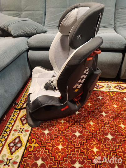 Японское автокресло carmate swing moon