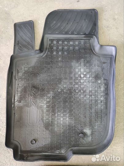 Автомобильные коврики toyota rav 4