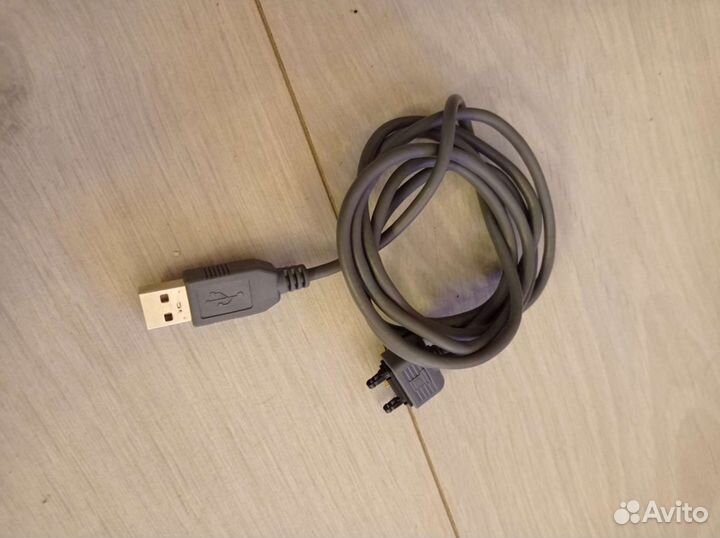 Зарядное устройство для телефона