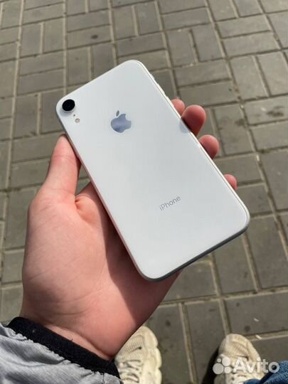 iPhone Xr, 64 ГБ