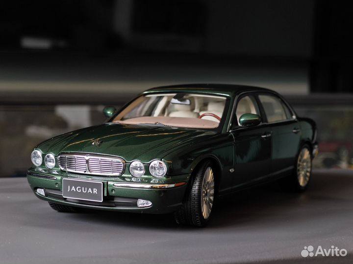 1:18 Jaguar XJ6 X350 Almost Real