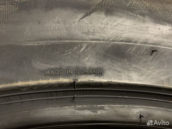 Pirelli Ice Zero SUV 295/40 R21 111H