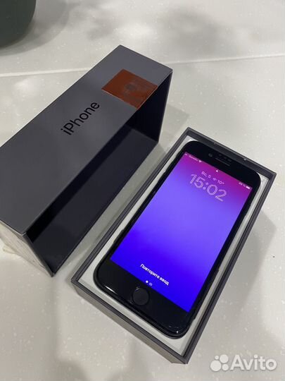 iPhone 8, 64 ГБ