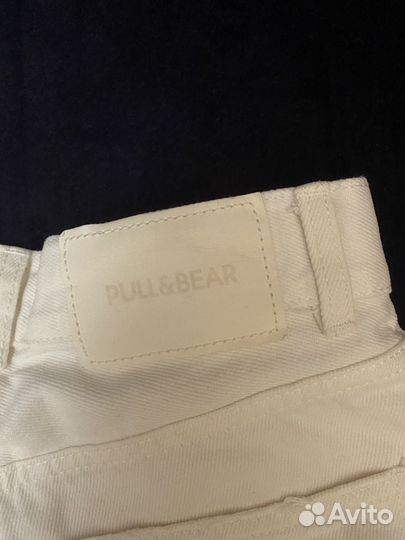 Джинсы белые Pull Bear