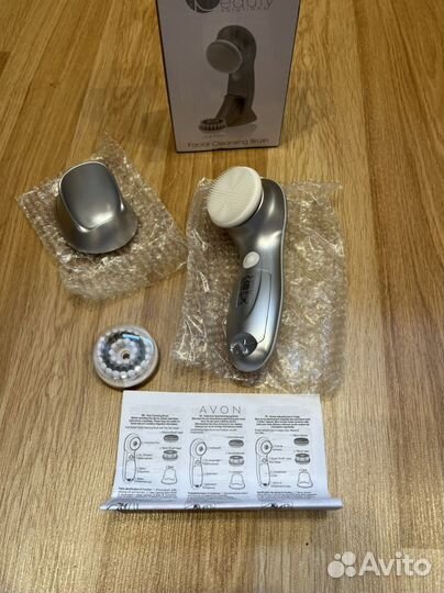 Аппарат для чистки лица Facial Cleansing Brush