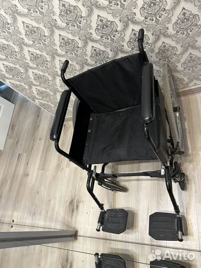 Инвалидная коляска складная бу