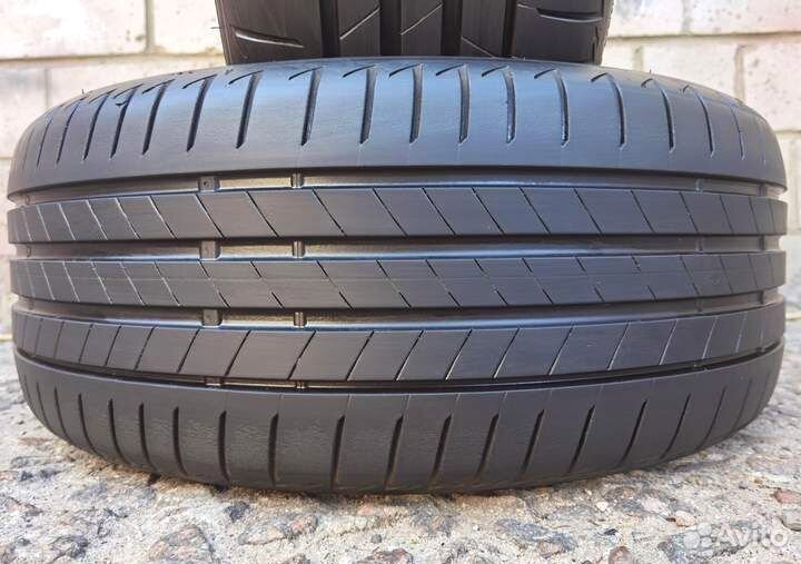 Bridgestone Turanza T005 225/40 R18 92Y