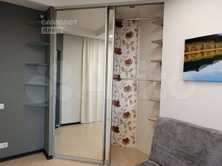 2-к. квартира, 52 м², 9/17 эт.