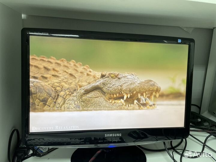 Монитор Full HD Samsung 22