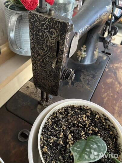 Швейная машина зингер ножная