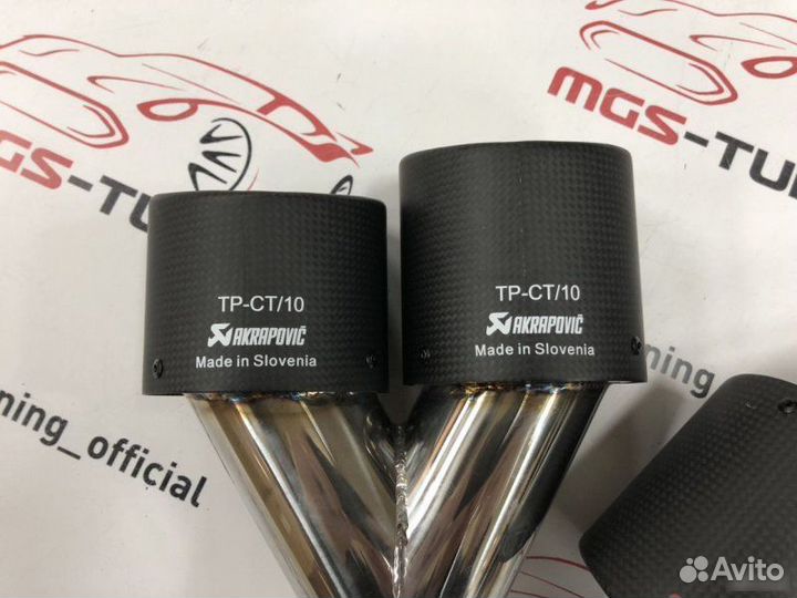 Насадки на выхлоп Akrapovic двойные дизайн 1