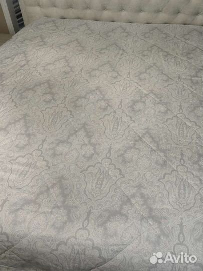 Покрывало с двумя наволочками